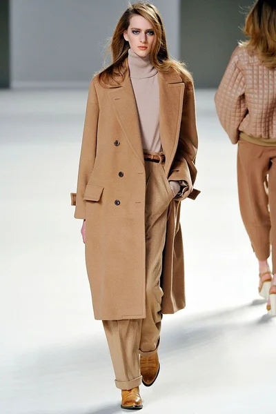 Look 7